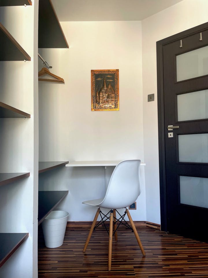  The Medium One Room  -  Stylish near the Market Square Apartment  - Gallery -  12