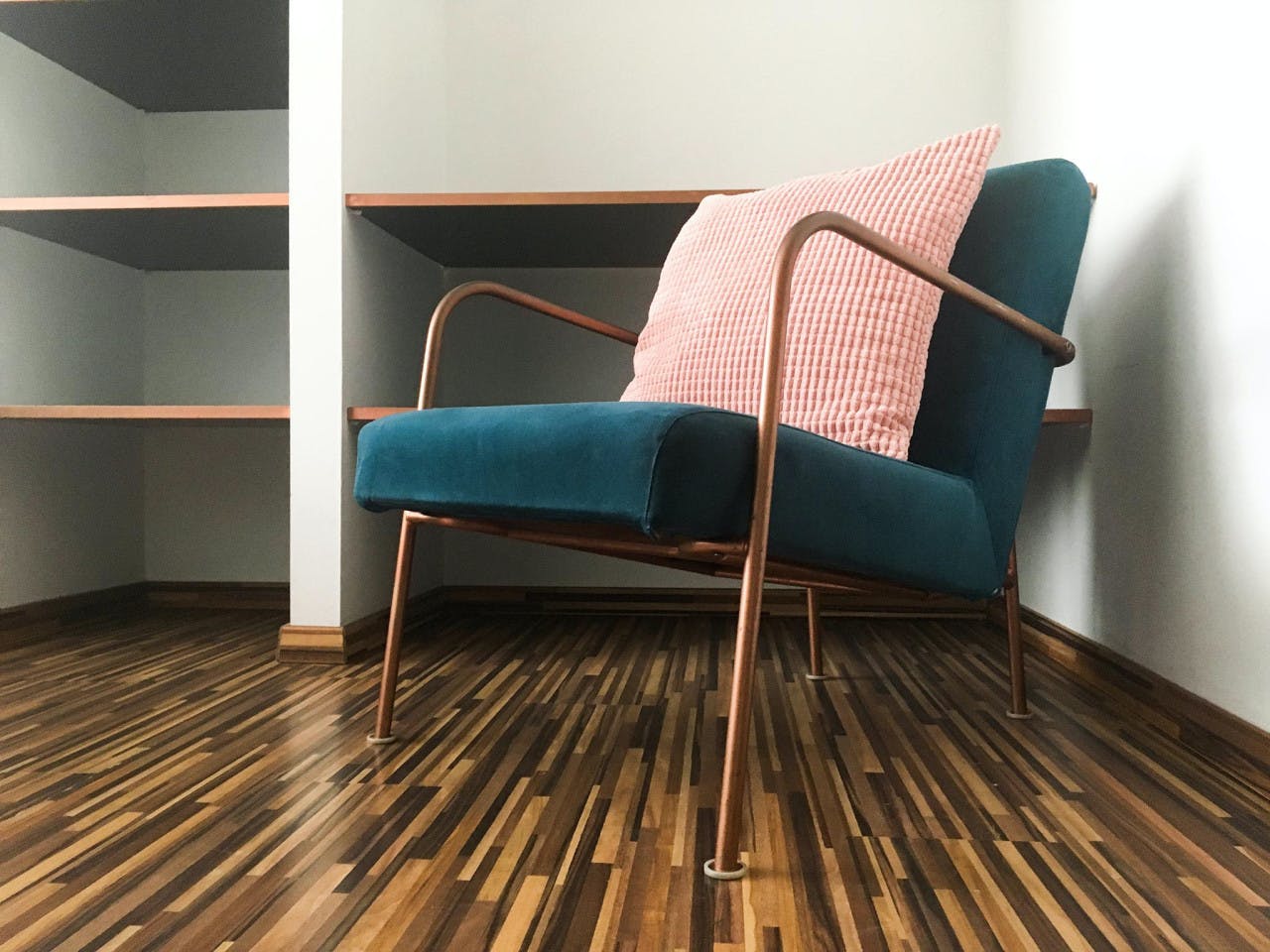  The Medium One Room  -  Stylish near the Market Square Apartment  - Gallery -  8