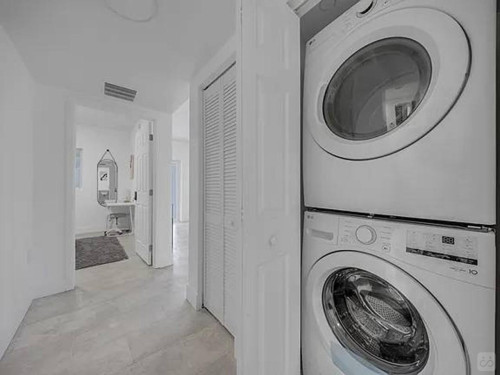 NorthWest 59th Home - Gallery - 4