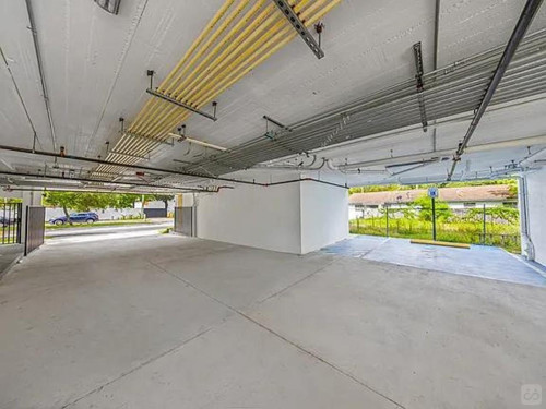 NorthWest 59th Home - Gallery - 17