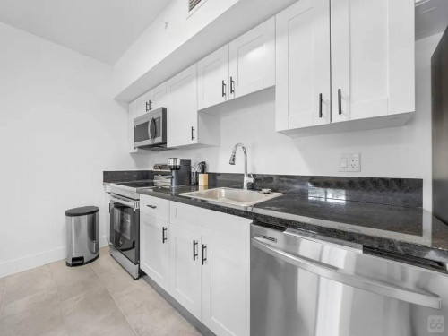 NorthWest 59th Home - Gallery - 5