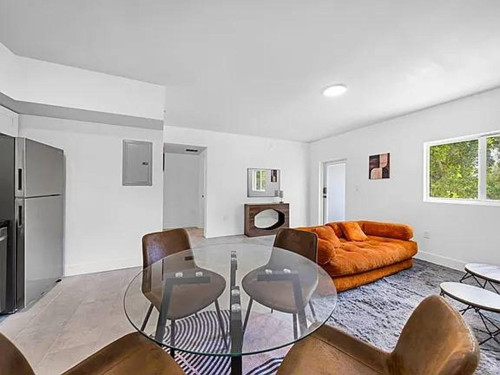 NorthWest 59th Home - Gallery - 9