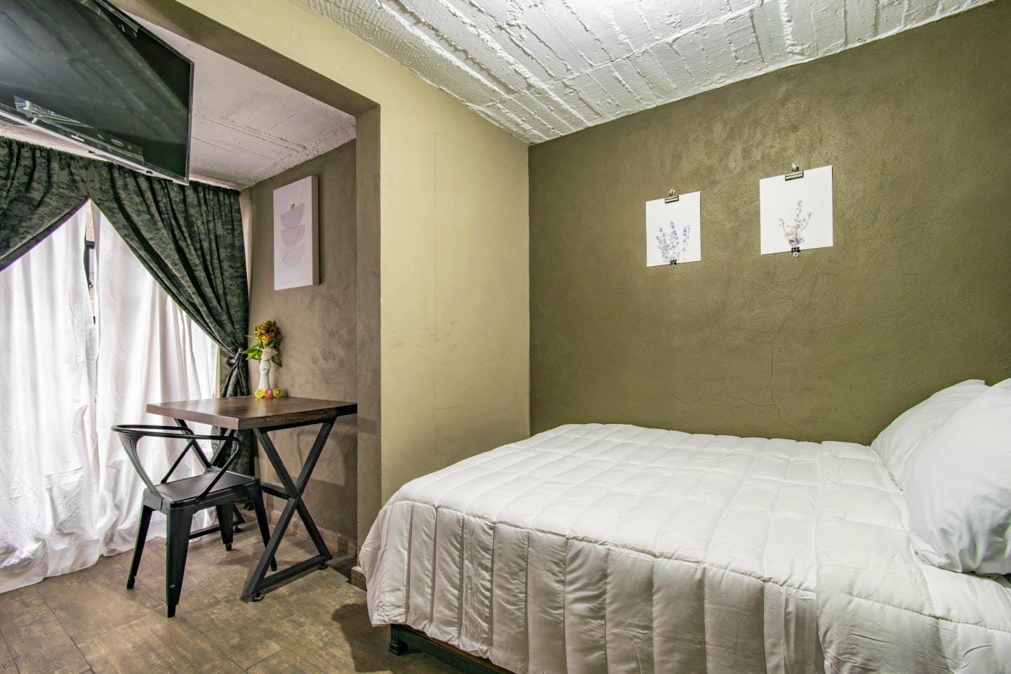  Private Single Room  -  Industrial Designed Building w/ Coworking + Rooftop Deck  - Gallery -  5