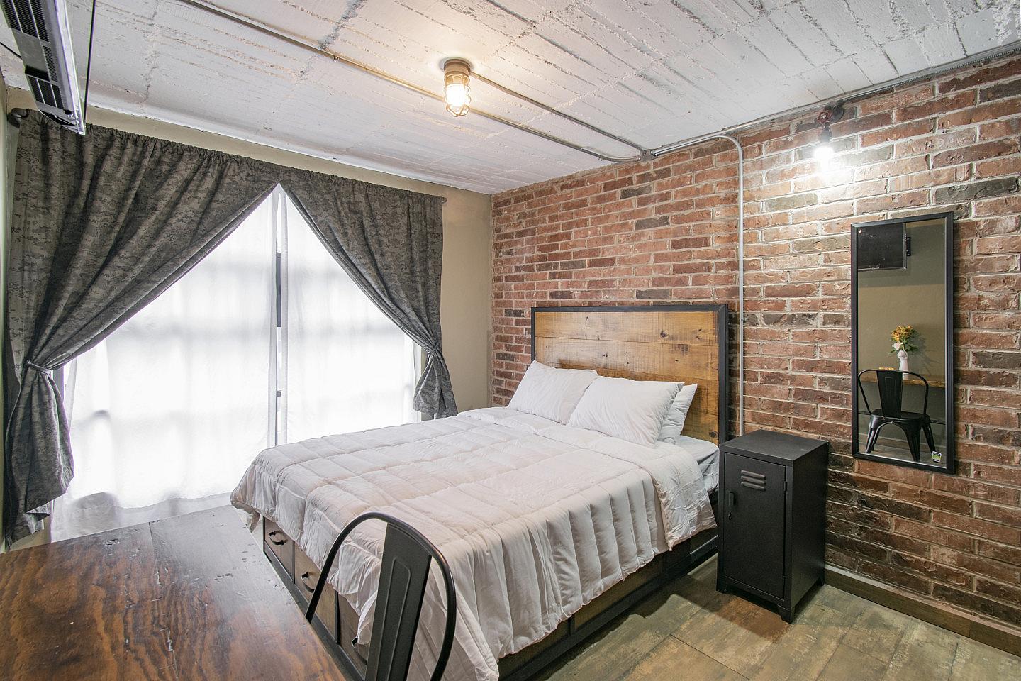  Private Full Room  -  Industrial Designed Building w/ Coworking + Rooftop Deck  - Gallery -  30