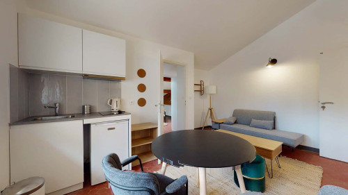 Zenith - Private Two-room Apartment (16)
