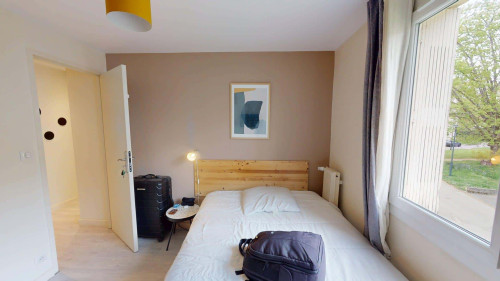 Room in Rue Frédéric Mistral, Rennes for 74 m² with 4 bedrooms