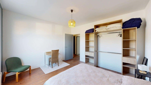 Room in Boulevard du Grand Cerf, Poitiers for 95 m² with 4 bedrooms