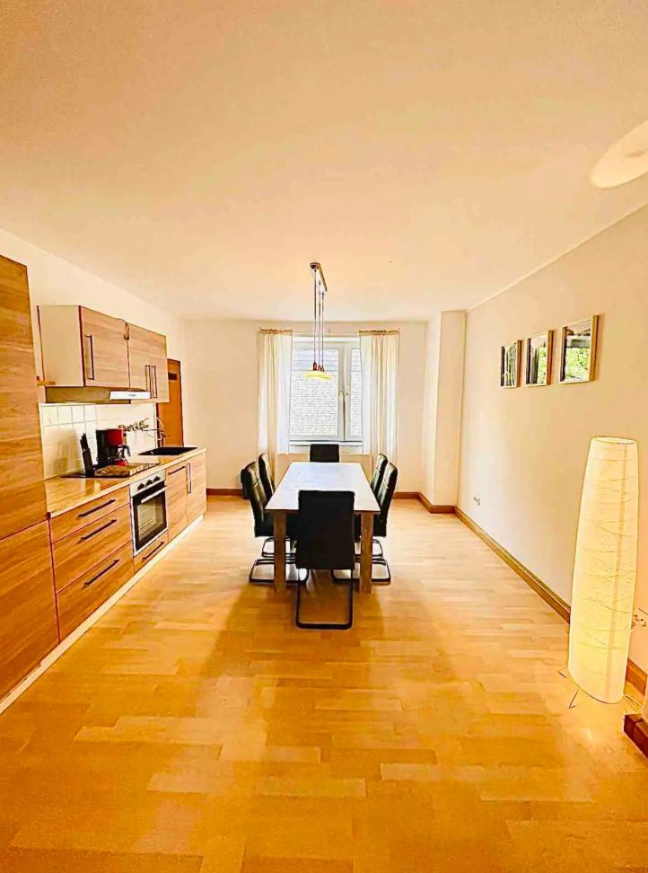 Room in Bochum with two single beds