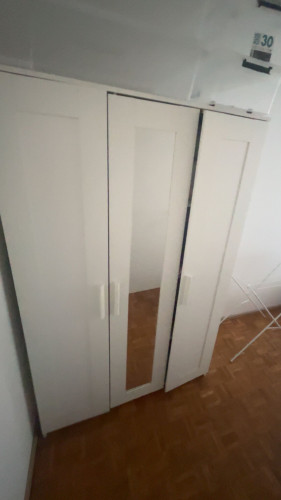 Urgent: Successor tenant wanted for shared room