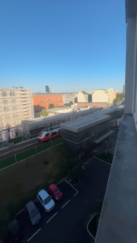 Urgent: Successor tenant wanted for shared room