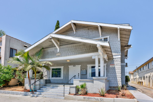 821 Chestnut Ave