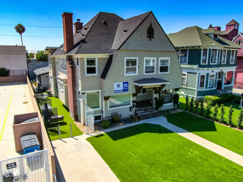 2811 Menlo Ave - Gallery - 2