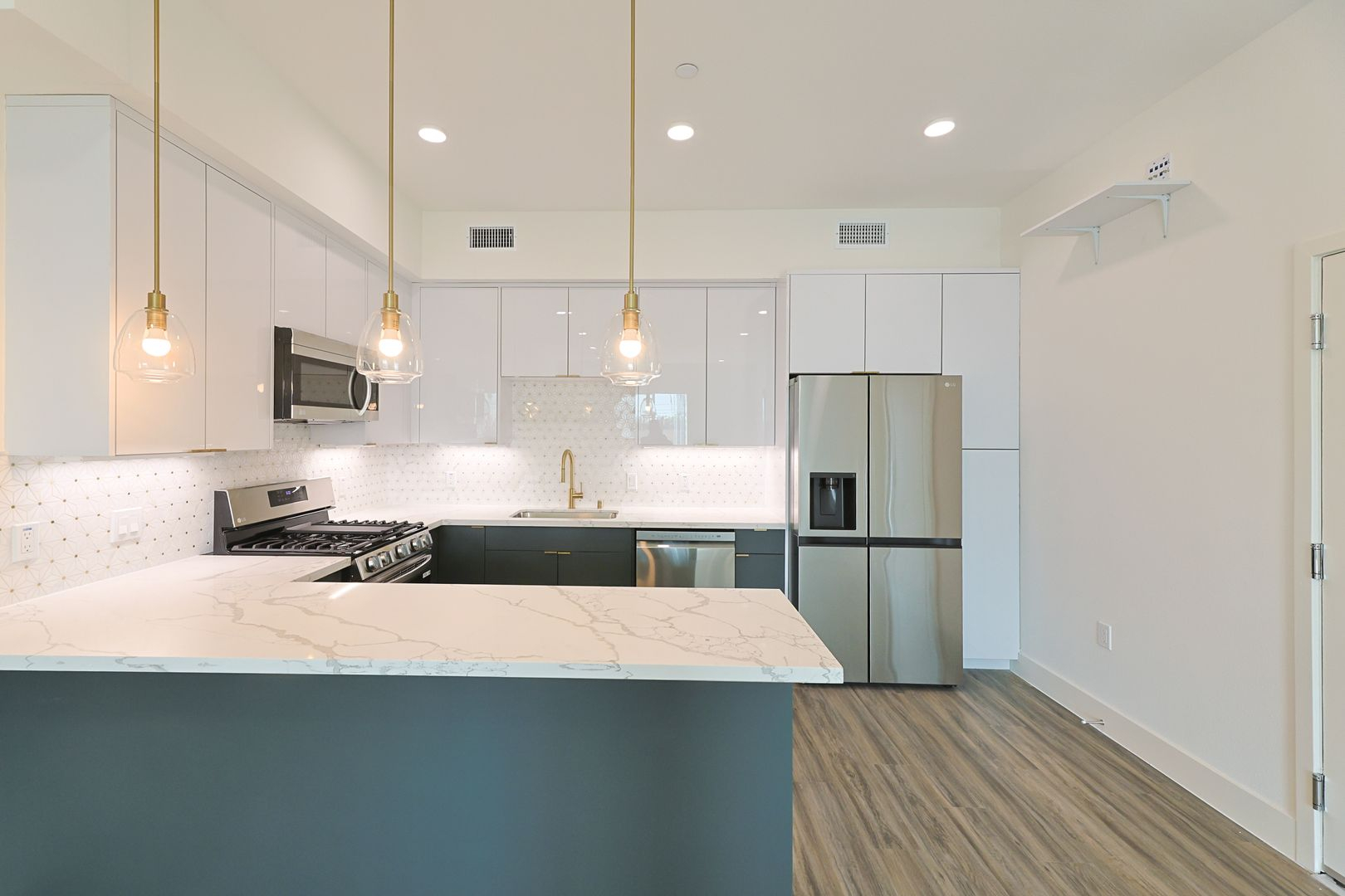 3 Bed 2 Bath Type D (204, 304) - 1
