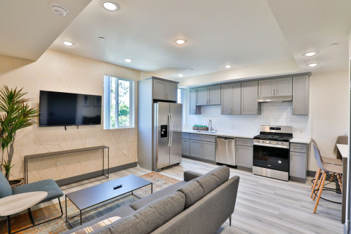 3431 S Catalina St - Gallery - 7