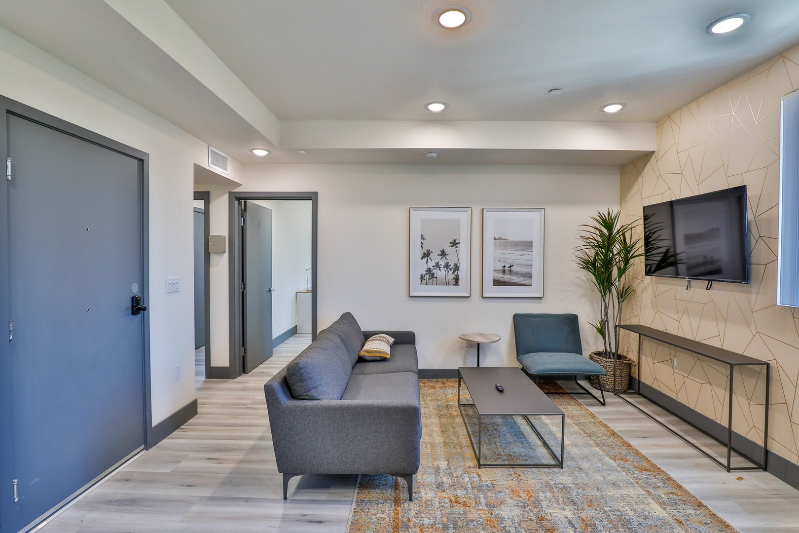 4 Beds 3 Baths Unit 3 And 5 - 1