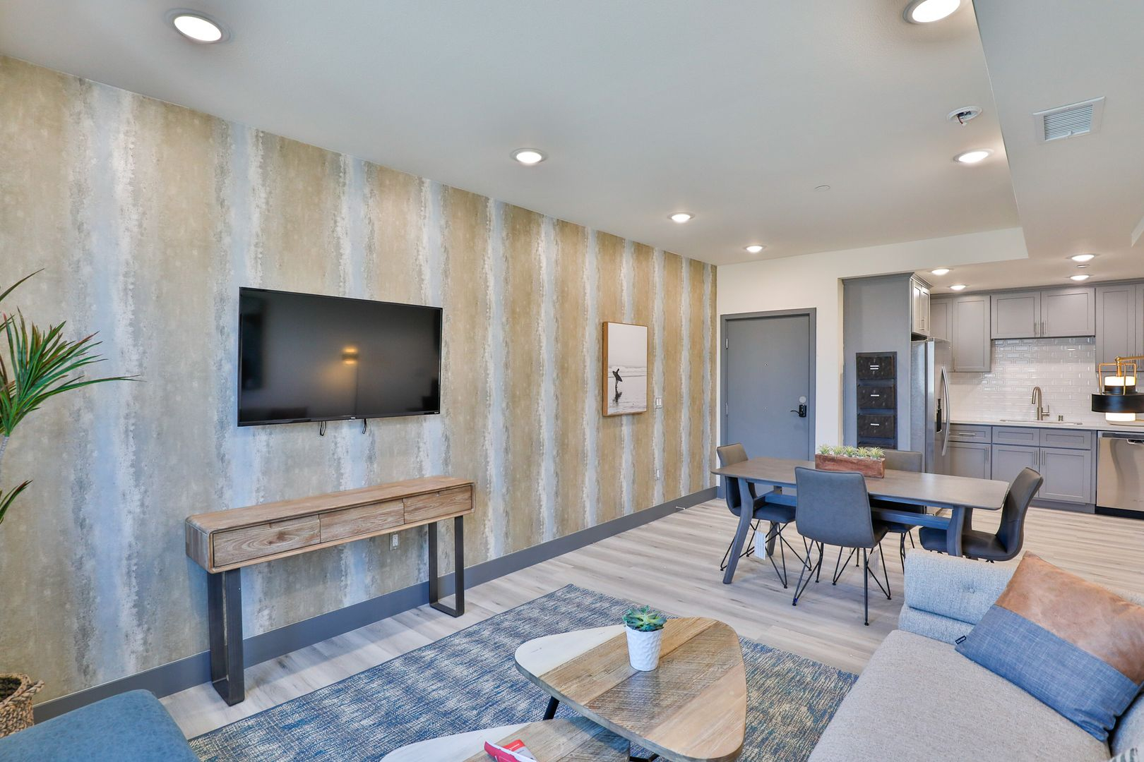4 Beds 2 Baths Unit 4 And 6 - 2