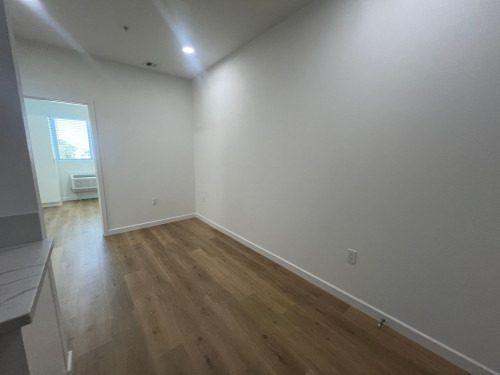 2900 S Orange Dr - Gallery - 6