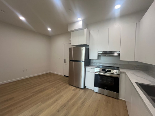 2900 S Orange Dr - Gallery - 5