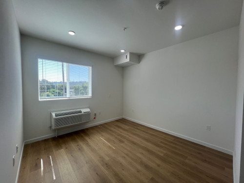 2900 S Orange Dr - Gallery - 3