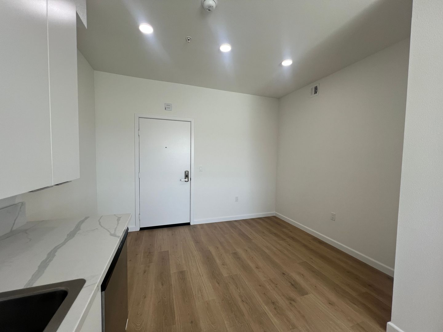 1 Bed-1 Bath - 1