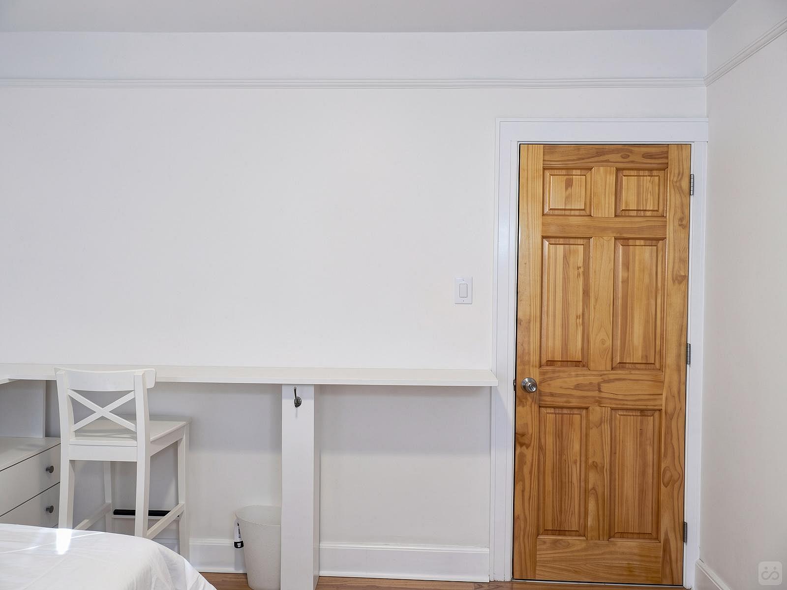 Room B - Cozy Style Townhouse Home - Gallery - 24