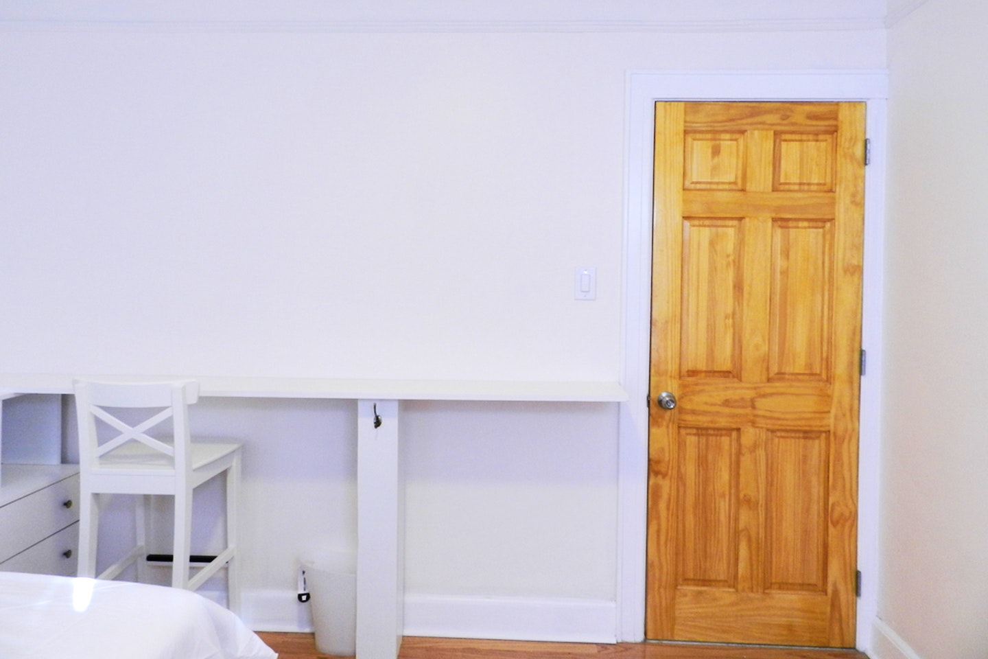 Room B - Cozy Style Townhouse Home - Gallery - 4