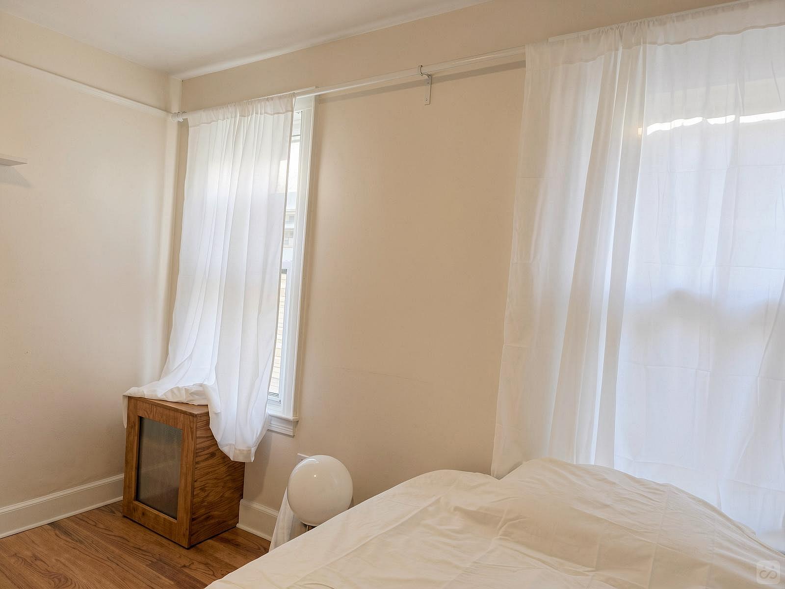 Room B - Cozy Style Townhouse Home - Gallery - 23
