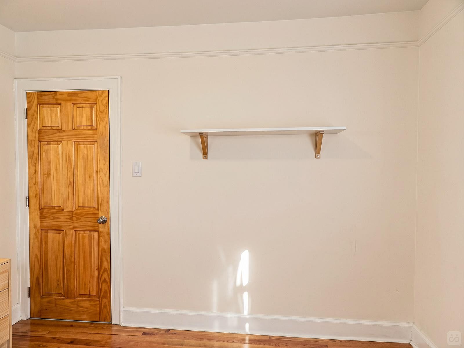 Room C - Cozy Style Townhouse Home - Gallery - 24