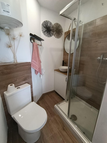 Dreamy Studio with a balcony close to Polytechnic Institute of Coimbra - Gallery - 8