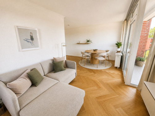 Quiet apartment with green views