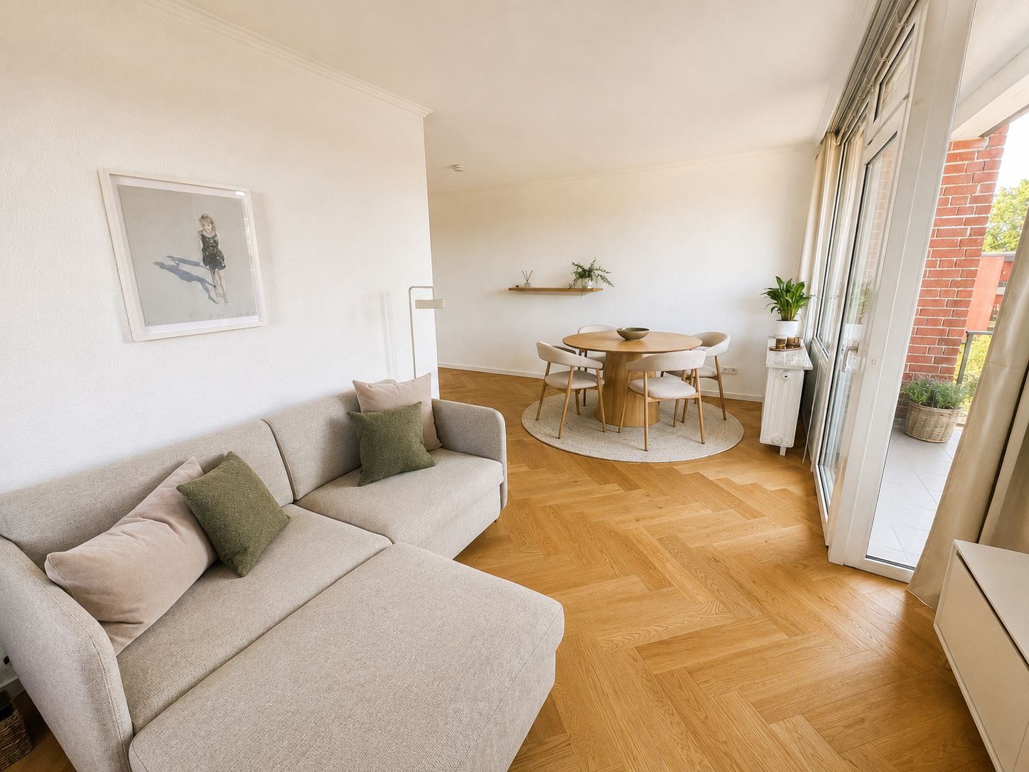 Quiet Apartment With Green Views - 14