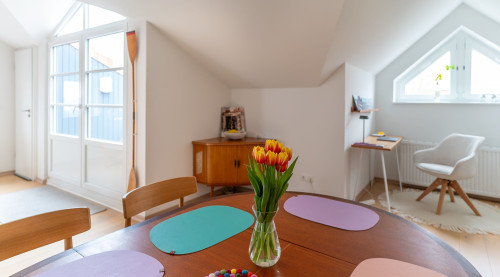 Duplex apartment in the very heart of Schleswig's Old Town, fully furnished.