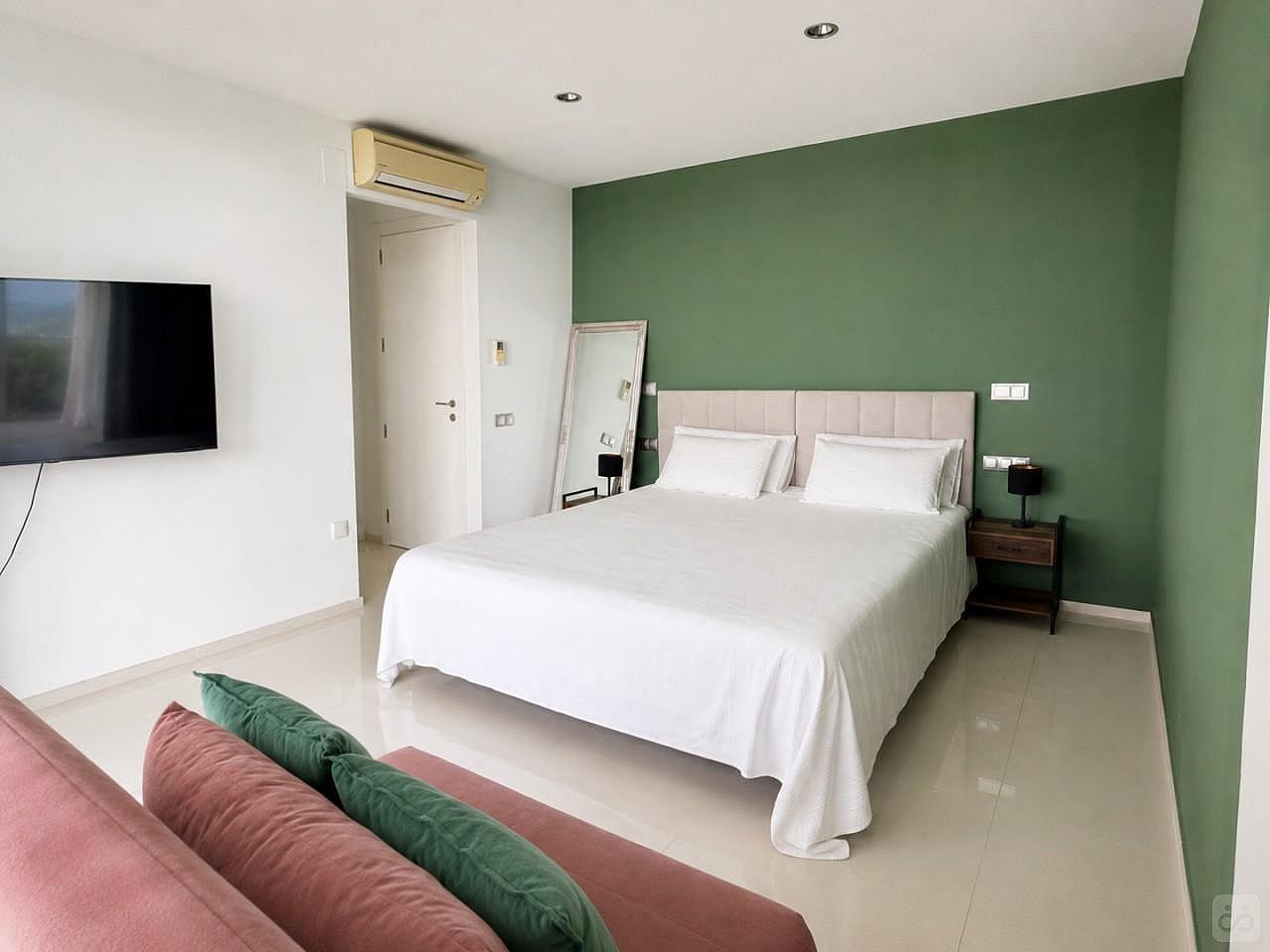 Sanctum Room - 2