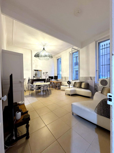 Apartment in Place Alexandre Labadie, Marseille for 80 m² with 2 bedrooms