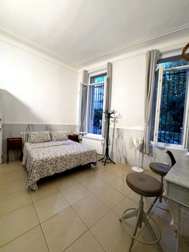 Apartment in Place Alexandre Labadie, Marseille for 80 m² with 2 bedrooms