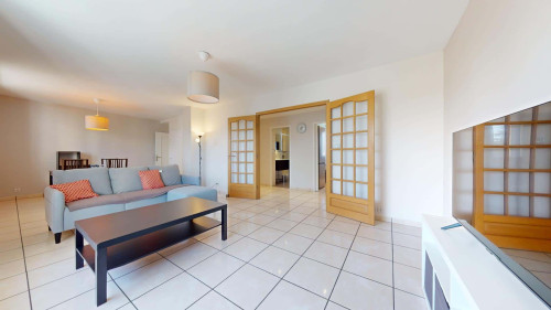 Room in Rue Marius Riollet, Grenoble for 90 m² with 4 bedrooms