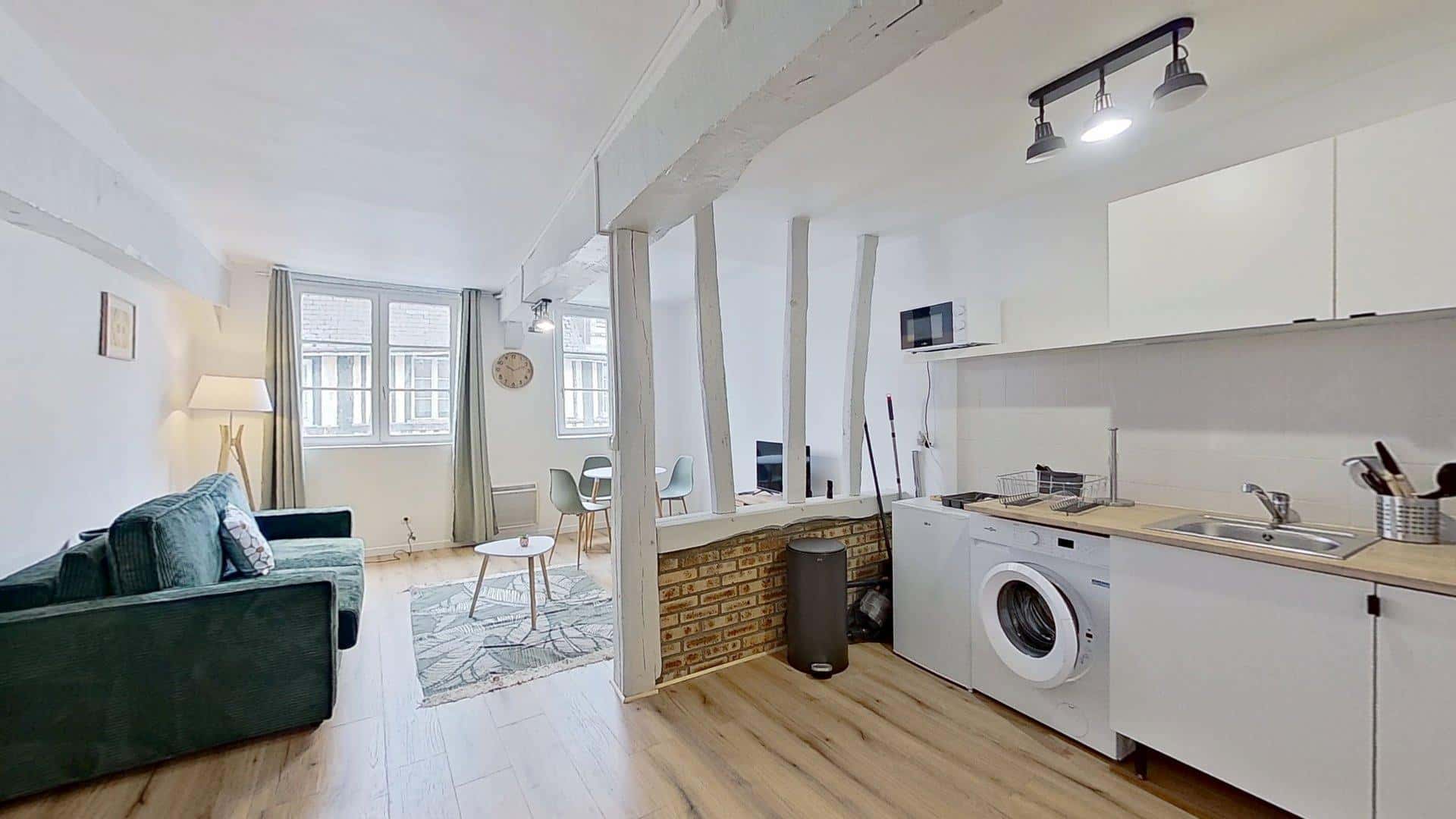 Apartment In Rue Saint-Hilaire, Rouen For 27 M² With 1 Bedroom - 1