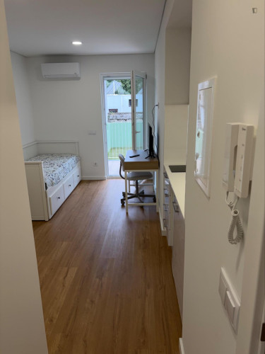 Irresistible Studio with a balcony close to University of Coimbra