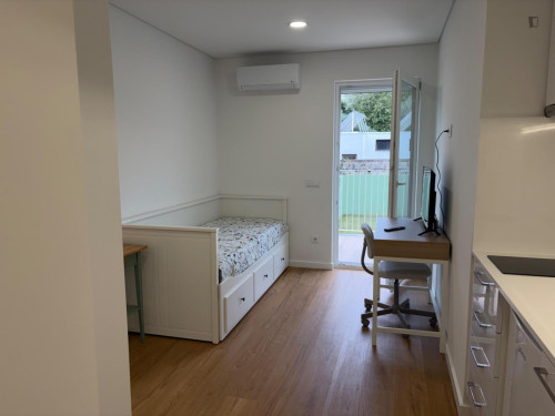 Irresistible Studio with a balcony close to University of Coimbra