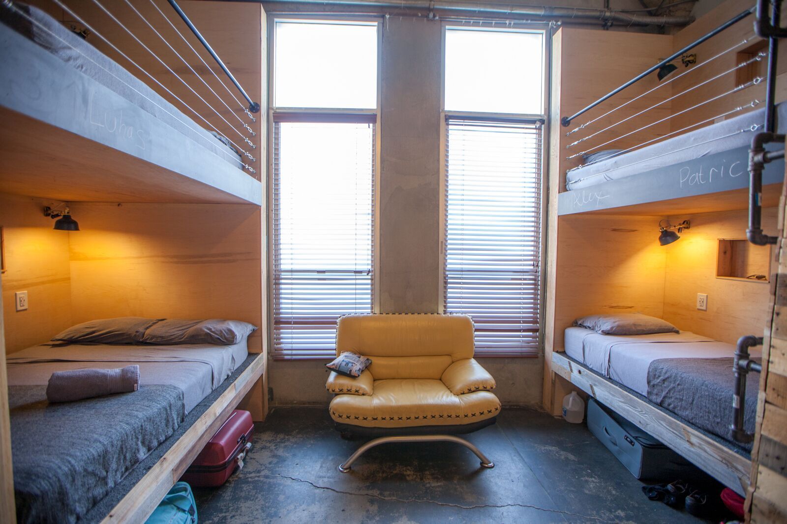 Bed In A 1-Bed Mixed Gender Room I - 11