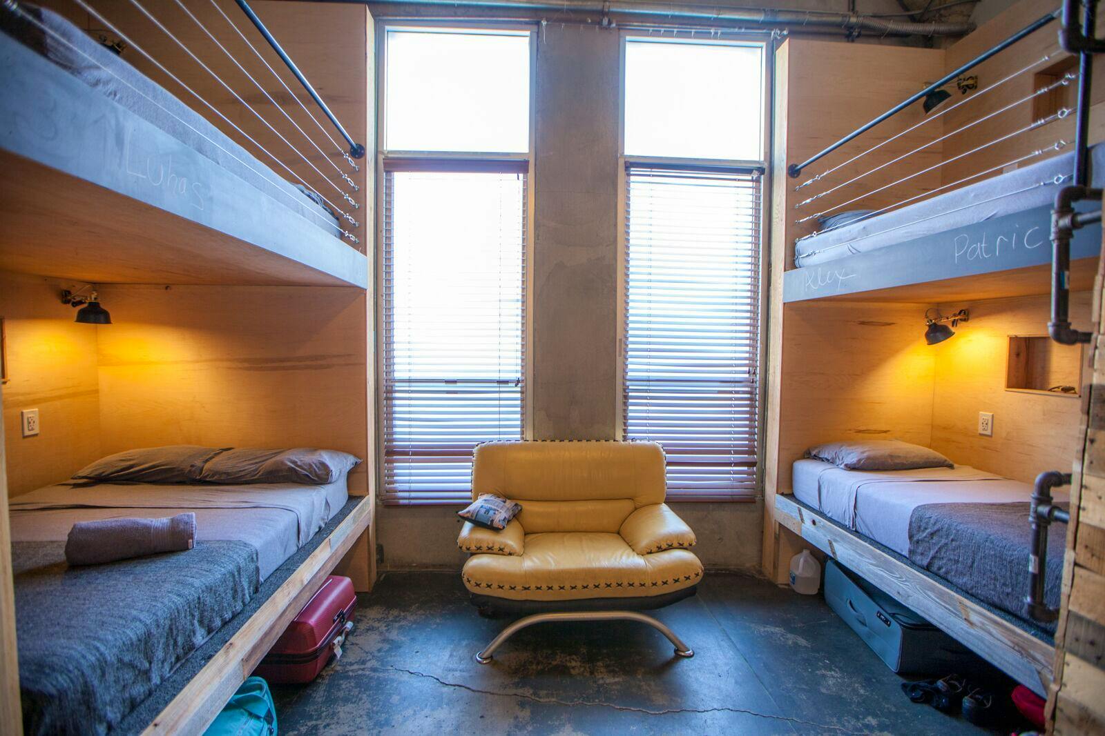 Bed In A 1-Bed Mixed Gender Room I - 6