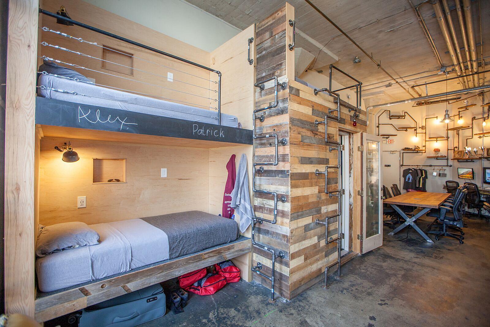 Bed In A 1-Bed Mixed Gender Room I - 18