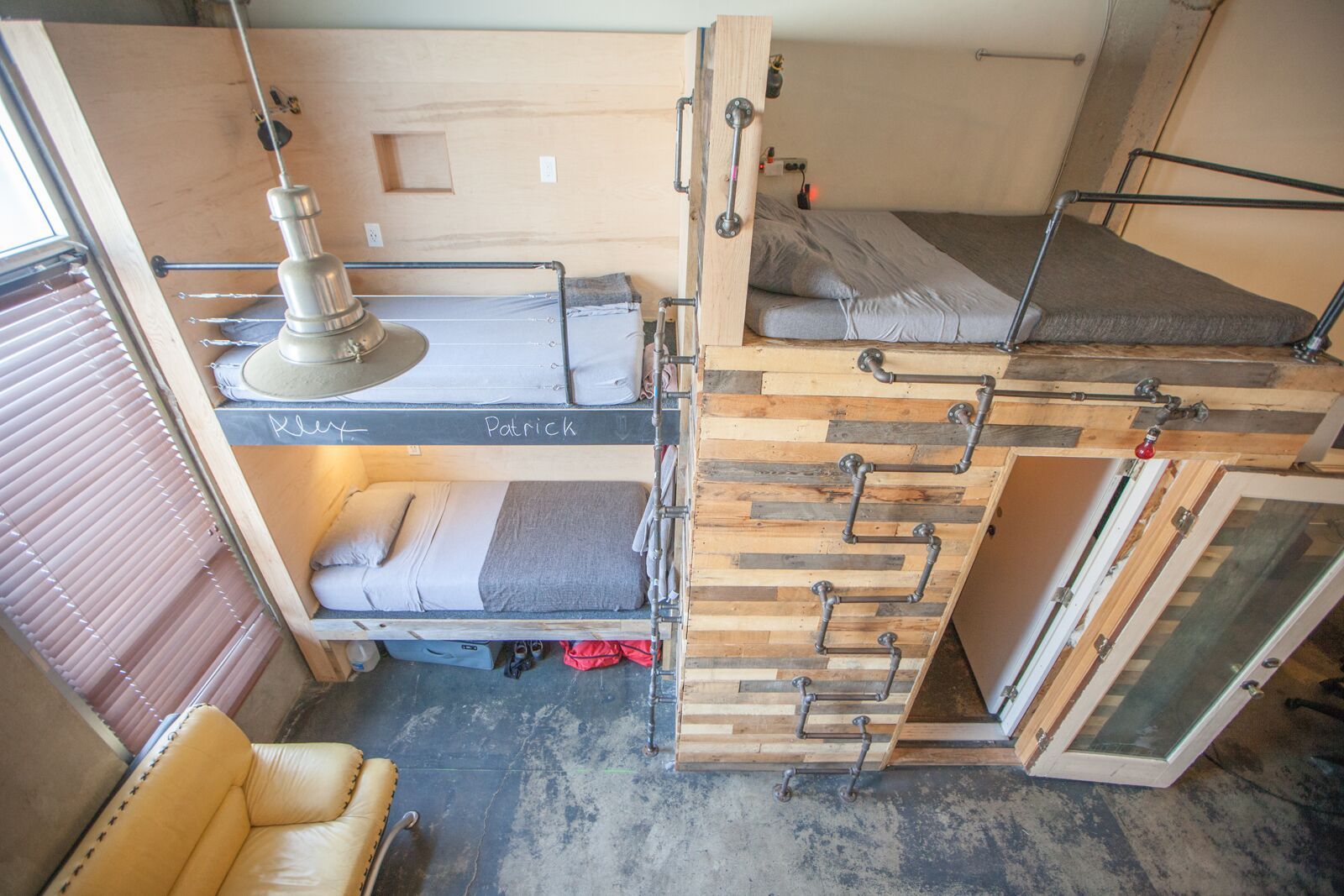 Bed In A 1-Bed Mixed Gender Room II - 1