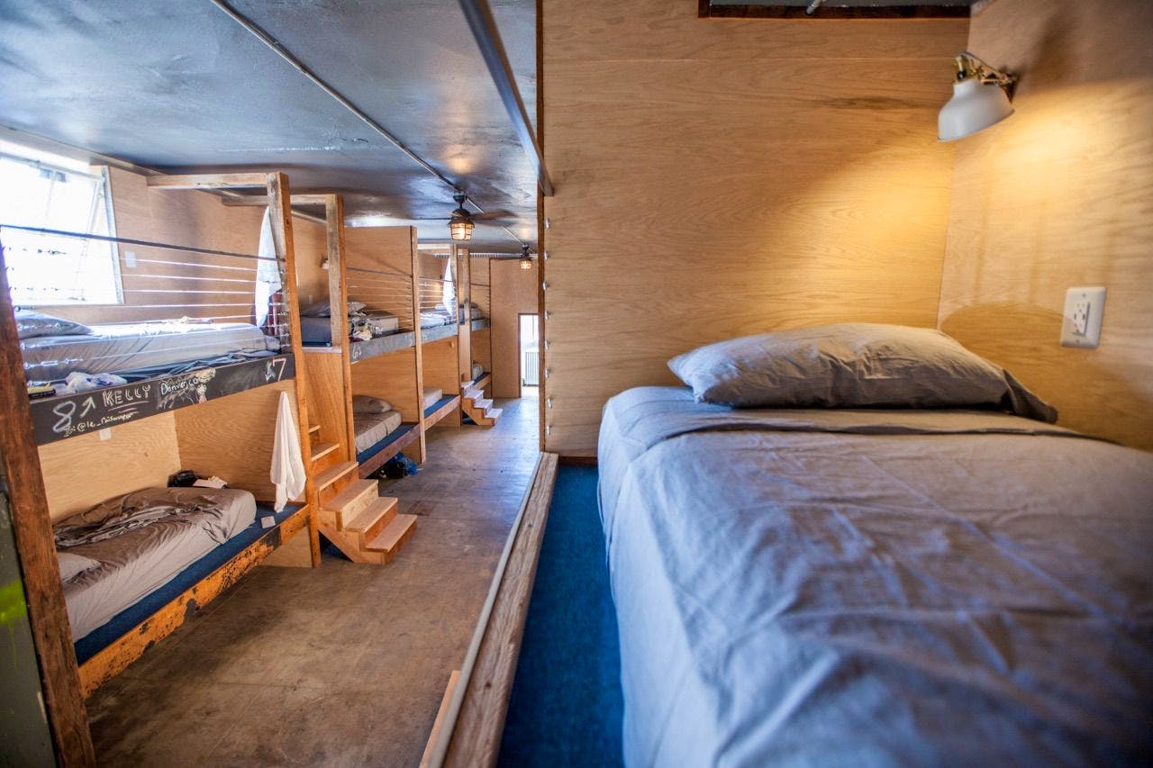 Bed In A 20-Bed Mixed Gender Room - 40