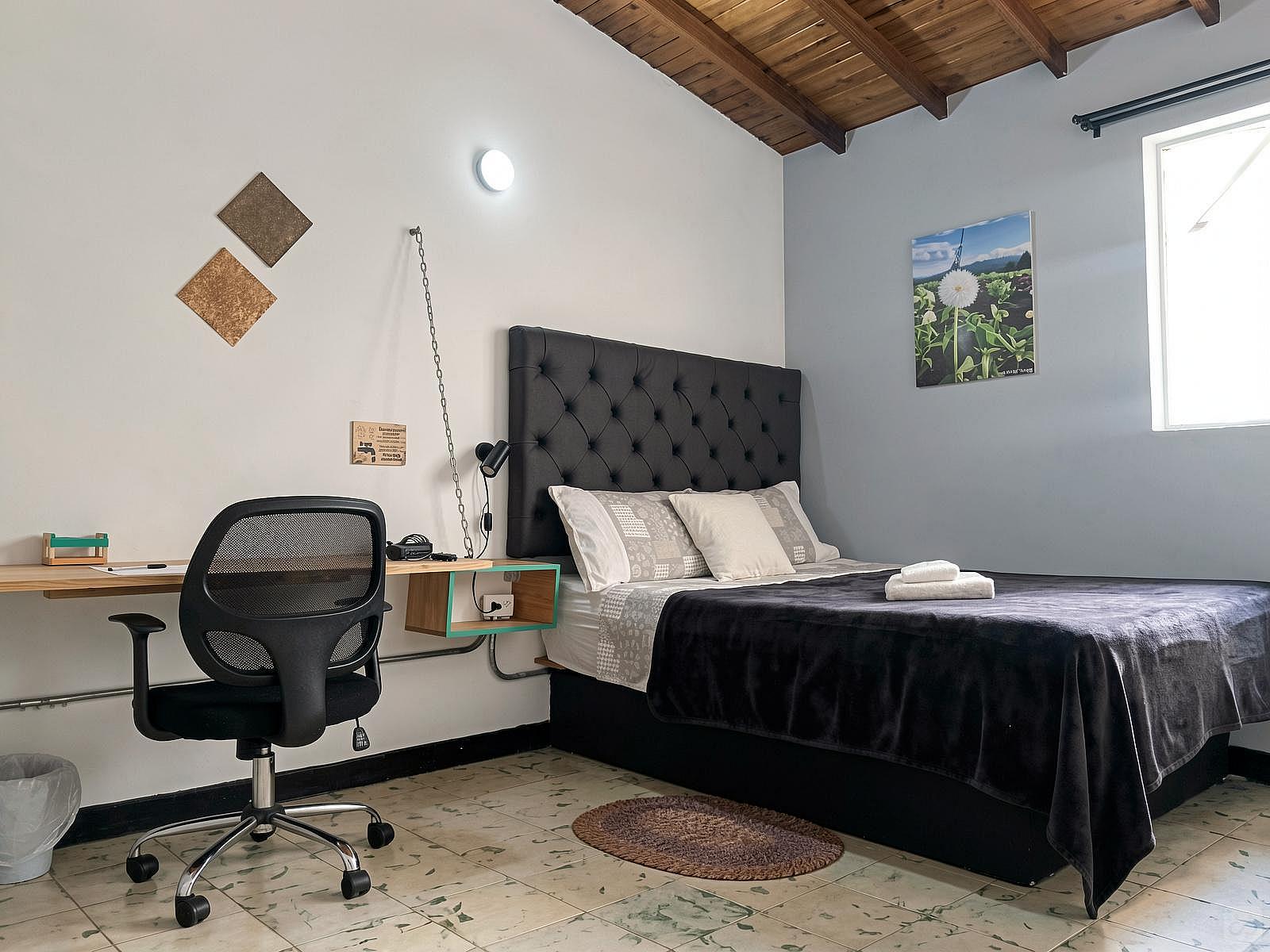  Fernando González  -  Spacious Coliving for Digital Nomads with Scenic Views in top location Envigadio  - Gallery -  84