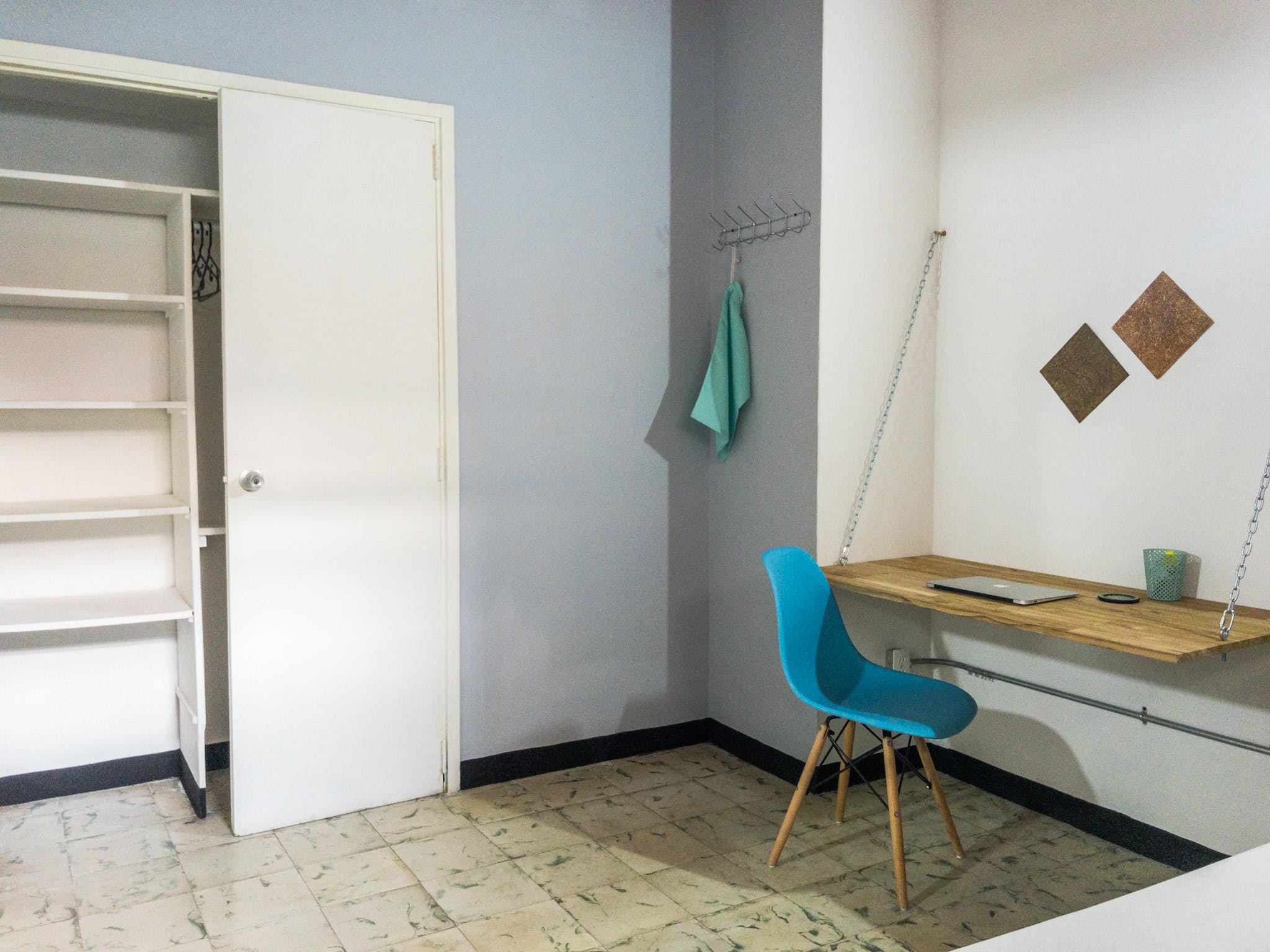 Fernando González  -  Spacious Coliving for Digital Nomads with Scenic Views in top location Envigadio  - Gallery -  13