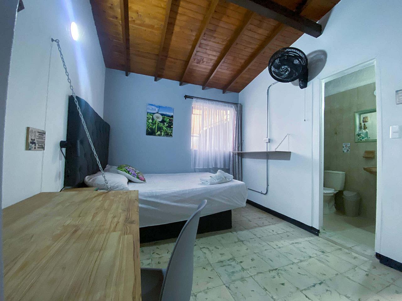  Fernando González  -  Spacious Coliving for Digital Nomads with Scenic Views in top location Envigadio  - Gallery -  70