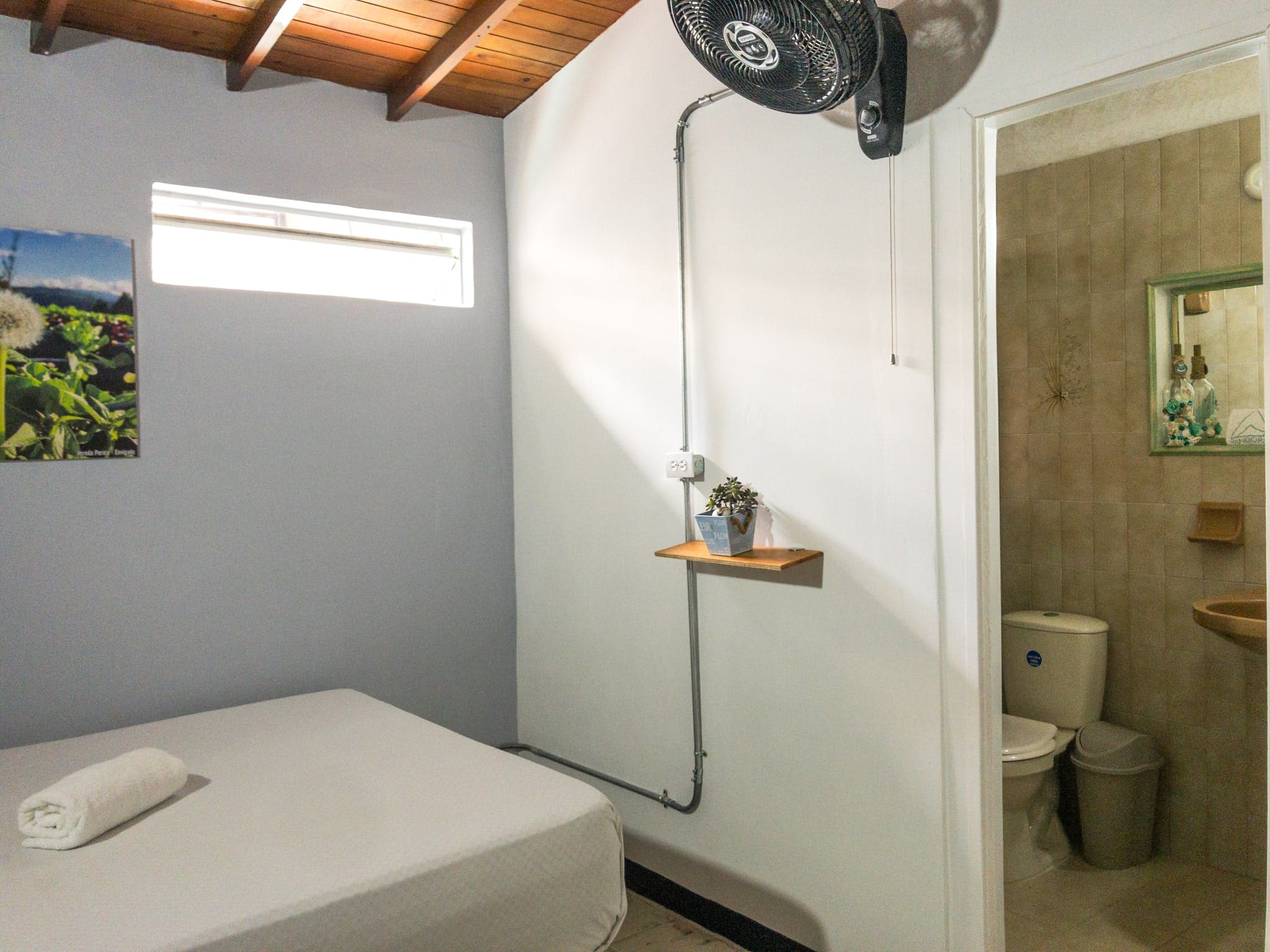  Fernando González  -  Spacious Coliving for Digital Nomads with Scenic Views in top location Envigadio  - Gallery -  15