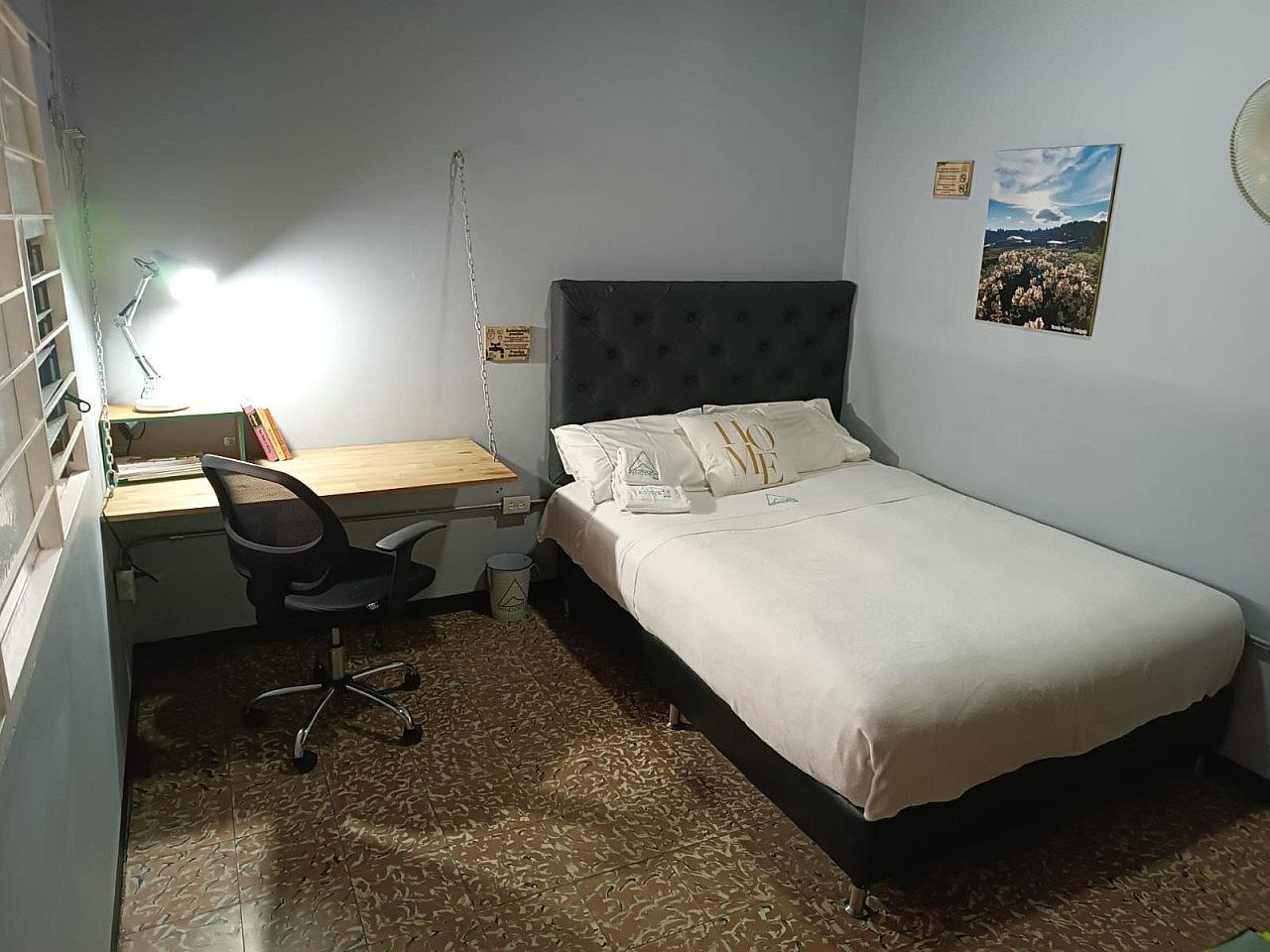  Débora Arango  -  Spacious Coliving for Digital Nomads with Scenic Views in top location Envigadio  - Gallery -  36