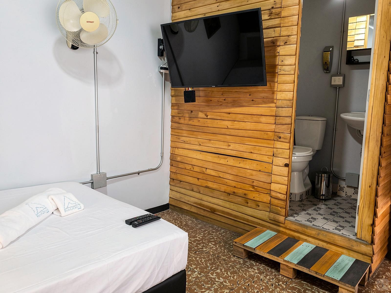  Débora Arango  -  Spacious Coliving for Digital Nomads with Scenic Views in top location Envigadio  - Gallery -  47